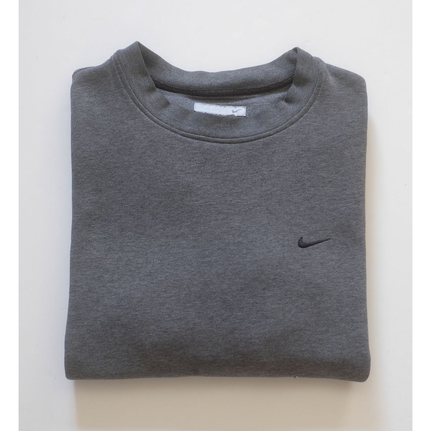 NIKE GRAY MINI SWOOSH CREW SWEATSHIRT SZ L 2004