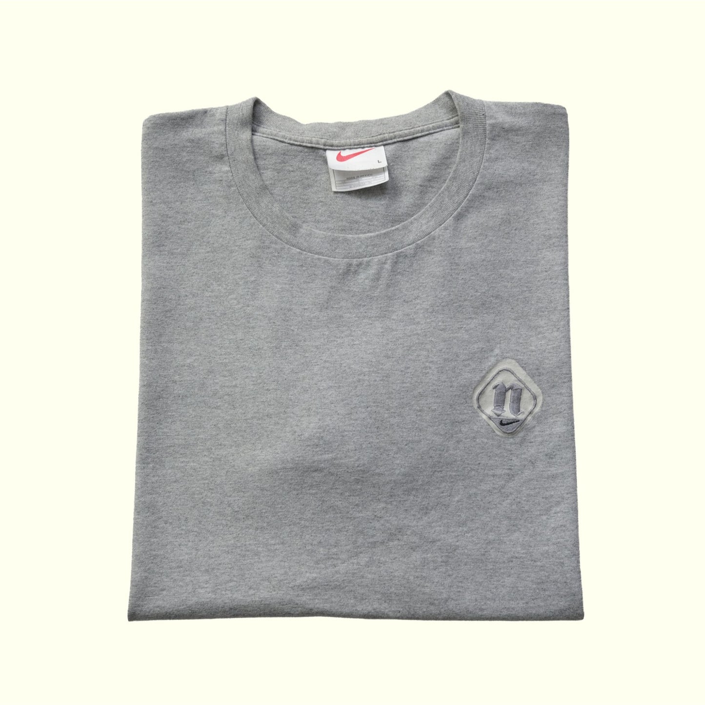 NIKE Y2K MINI SWOOSH EMBROIDERED LOGO GRAY T SHIRT 2004 SZ L