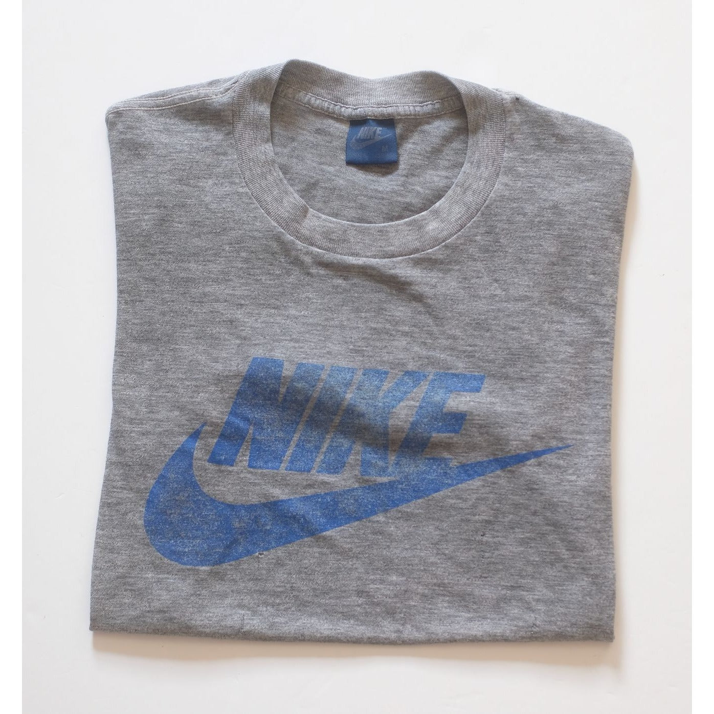 NIKE SWOOSH GRAPHIC USA MADE GRAY T SHIRT 1984 SZ M