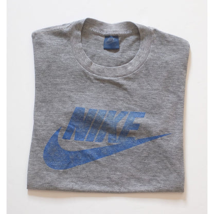 NIKE SWOOSH GRAPHIC USA MADE GRAY T SHIRT 1984 SZ M