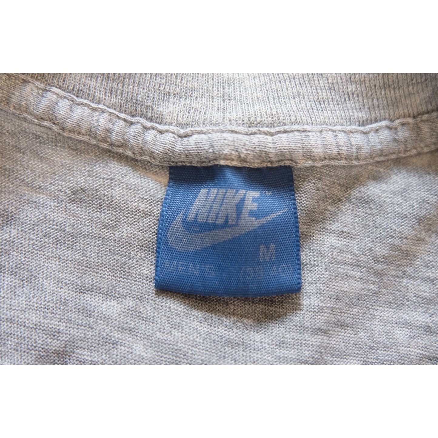 NIKE SWOOSH GRAPHIC USA MADE GRAY T SHIRT 1984 SZ M